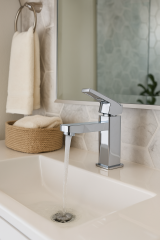 Смеситель для умывальника одноручный LEF1-A232