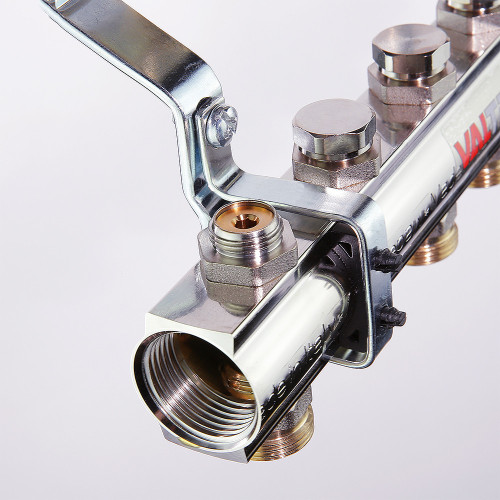 Блок коллекторный 7 выходов х1.0"х3/4" В-В-ЕК латунь VTc.594