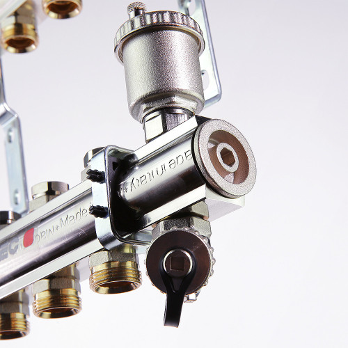 Блок коллекторный 7 выходов х1.0"х3/4" В-В-ЕК латунь VTc.594