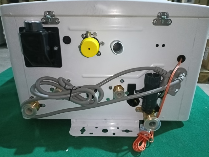 Котел газовый настенный Navien Deluxe S - 13K УЦЕНКА SN 0921S2382114265