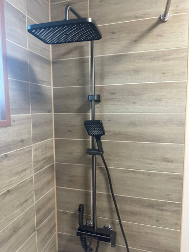 Душевая система SEA16-B001MG