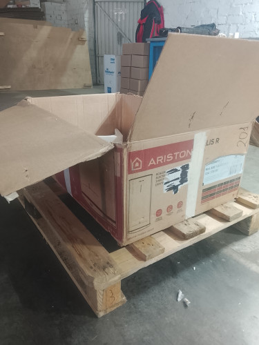 Водонагреватель накопительный электрический ARISTON ABS VLS PRO R 50 УЦЕНКА SN 5022681