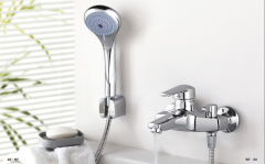 Смеситель для ванны одноручный с коротким изливом SITB3-A182