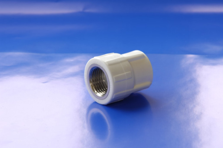 Муфта ВР ф25х3/4" ПП(б) Политэк