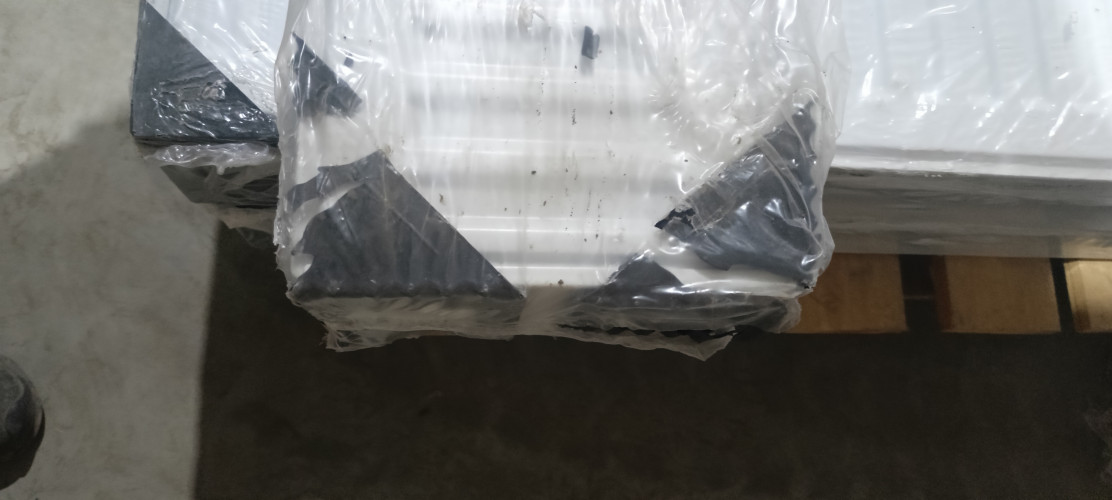 Радиатор стальной C22 LEMAX 200*1400 (1348 Вт) боковое подключение 145730000001025 УЦЕНКА