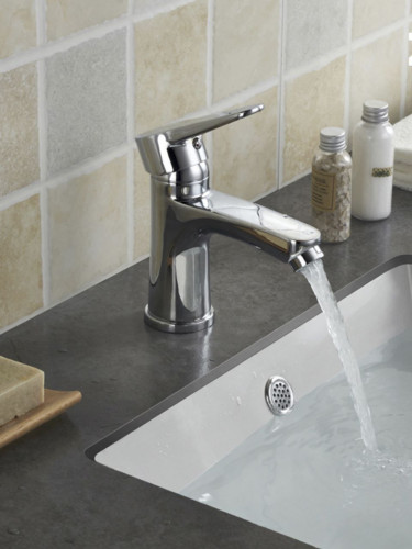 Смеситель для умывальника одноручный NUD1-A045