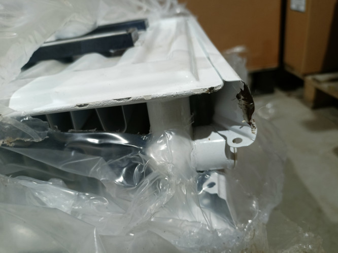 Радиатор стальной C22 LEMAX 300*1300 (1871 Вт) боковое подключение 121496000001758 УЦЕНКА