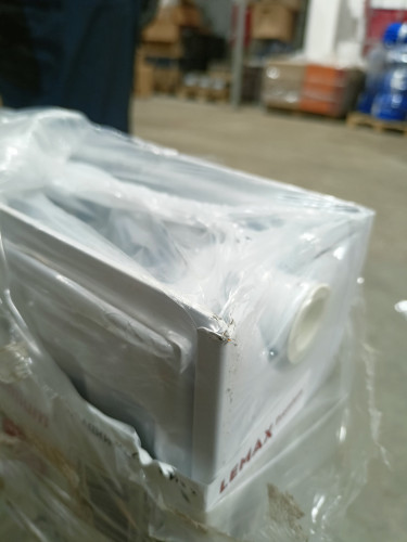 Радиатор стальной C22 LEMAX 300*1300 (1871 Вт) боковое подключение 121496000001758 УЦЕНКА