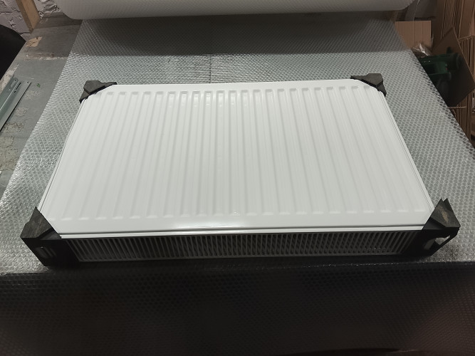 Радиатор стальной C22 LEMAX 500*0800 (1725 Вт) боковое подключение 119468000102408 УЦЕНКА