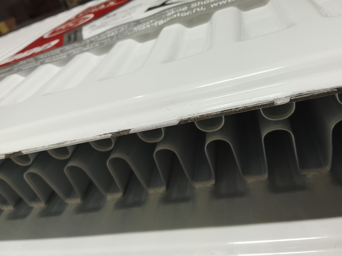 Радиатор стальной C22 LEMAX 500*0800 (1725 Вт) боковое подключение 119468000102517 УЦЕНКА