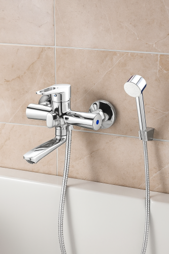 Смеситель для ванны одноручный с коротким изливом NUD3-A045